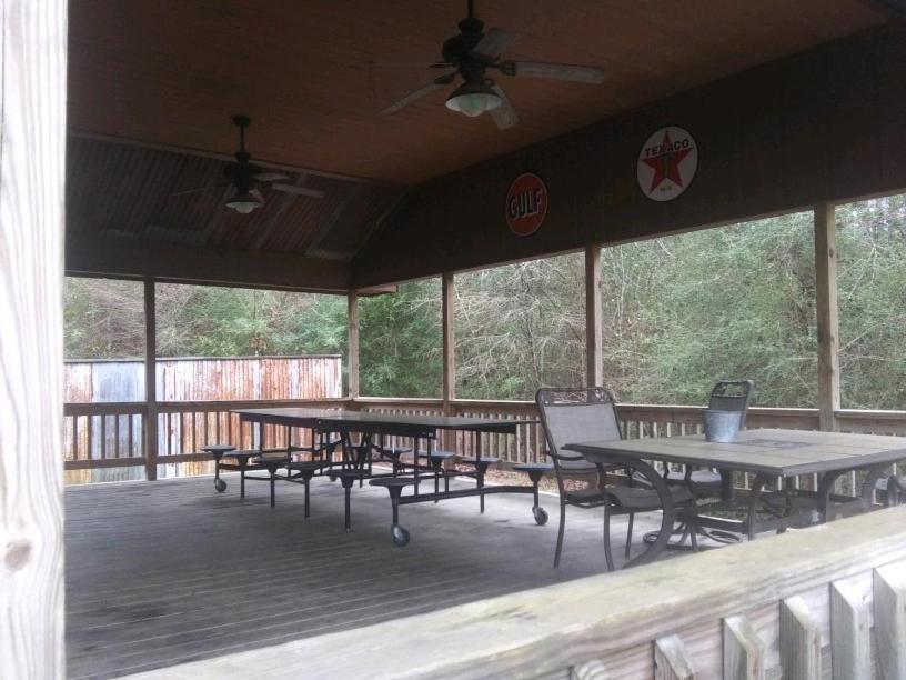 Whispering Creek Lodging & Rv Resort Newton Exterior foto