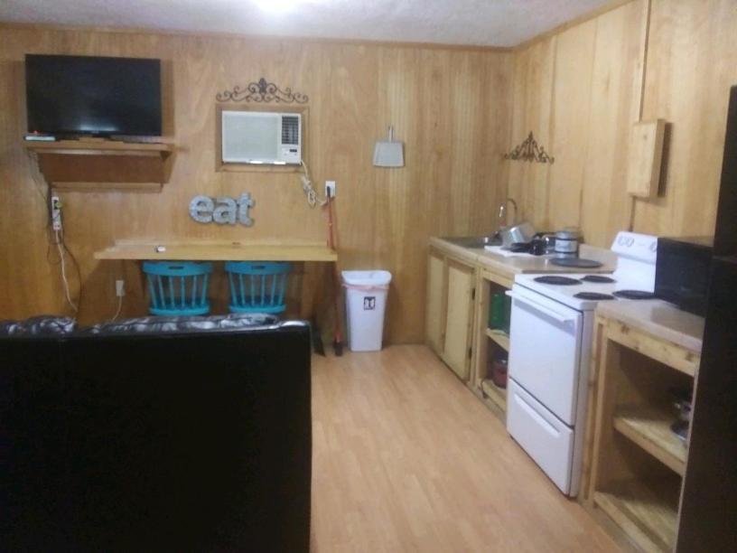 Whispering Creek Lodging & Rv Resort Newton Exterior foto